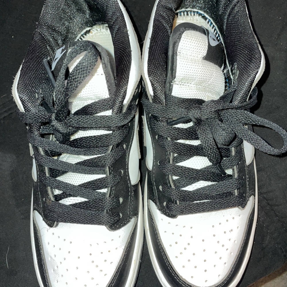 Dunk black used size 7
